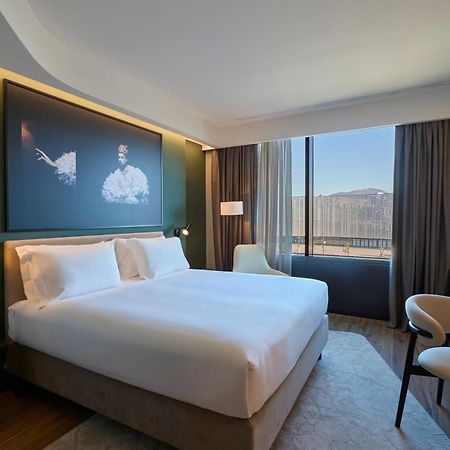Radisson Blu Hotel, Bergamo Choruslife Bagian luar foto
