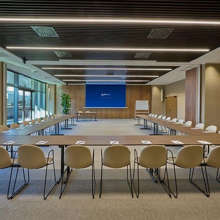 Radisson Blu Hotel, Bergamo Choruslife Bagian luar foto