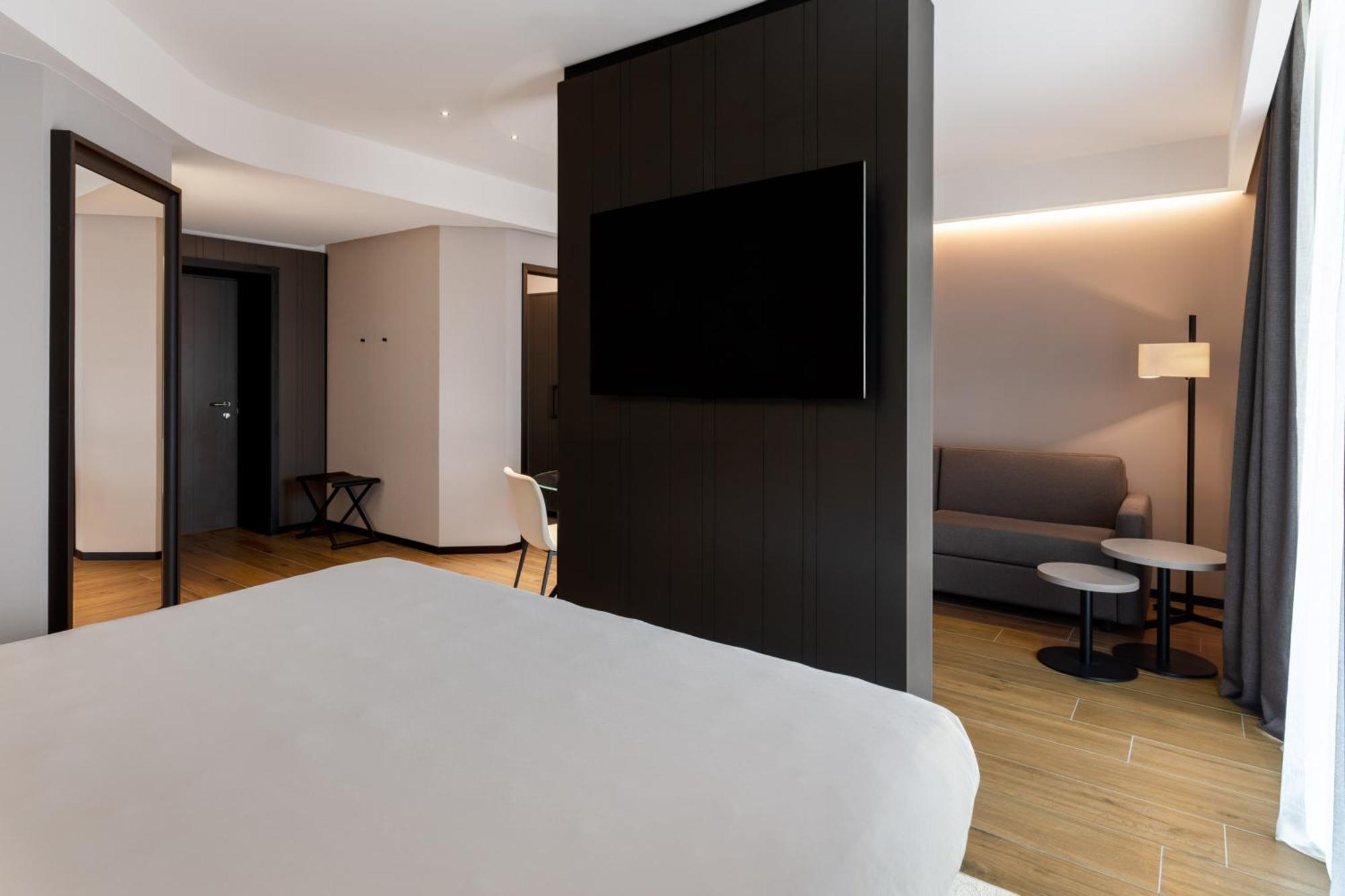 Radisson Blu Hotel, Bergamo Choruslife Bagian luar foto