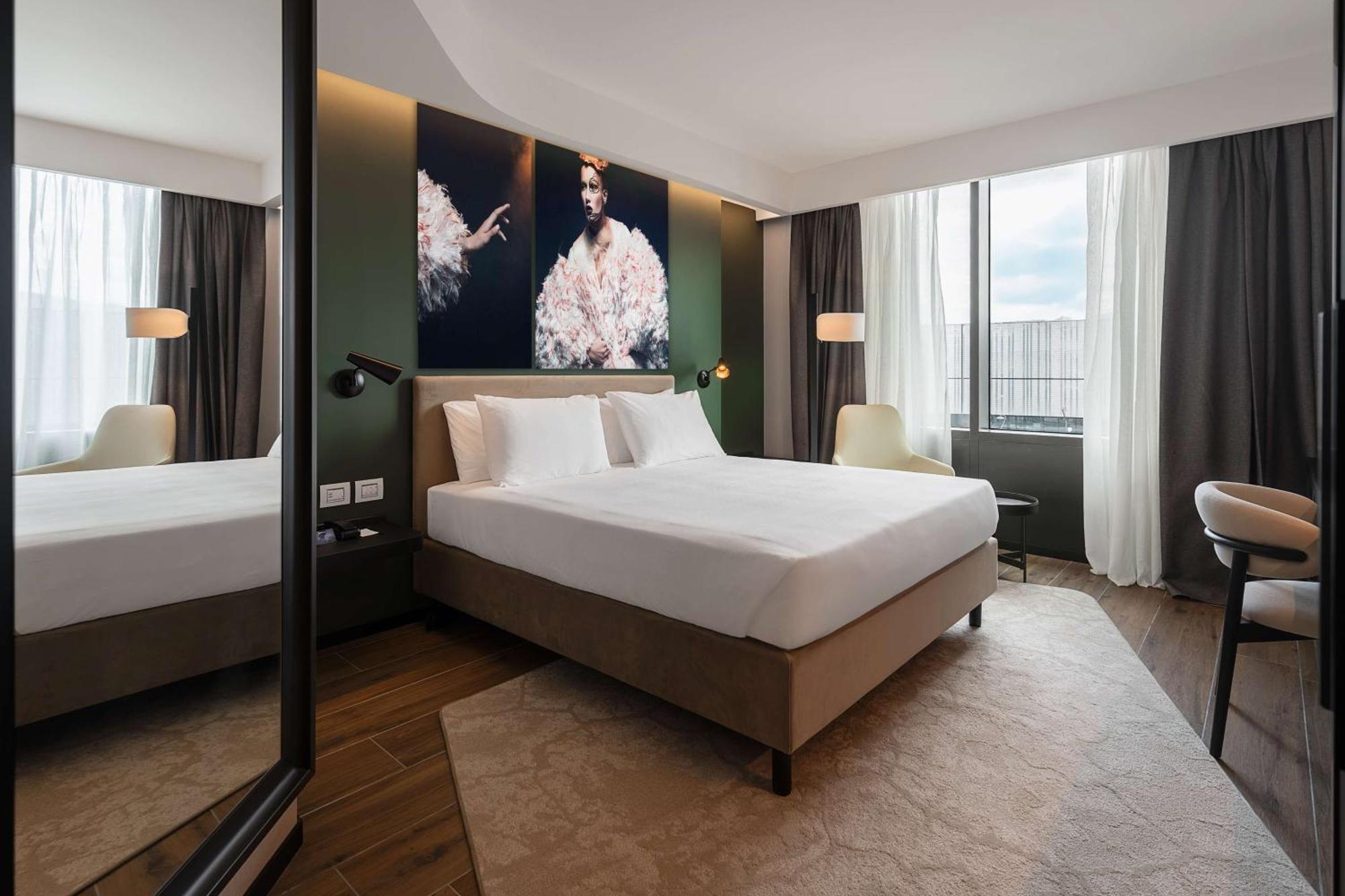 Radisson Blu Hotel, Bergamo Choruslife Bagian luar foto