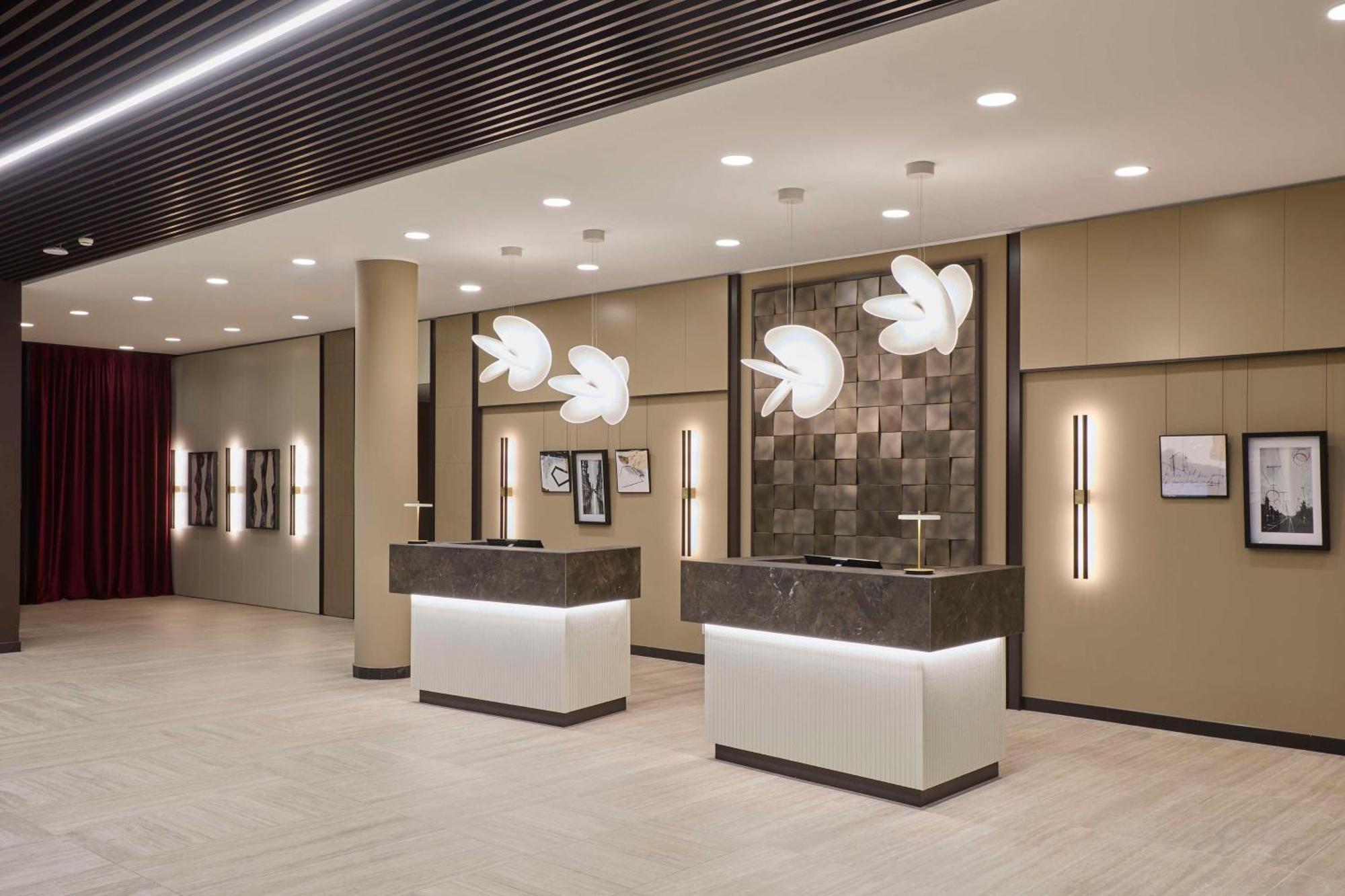 Radisson Blu Hotel, Bergamo Choruslife Bagian luar foto