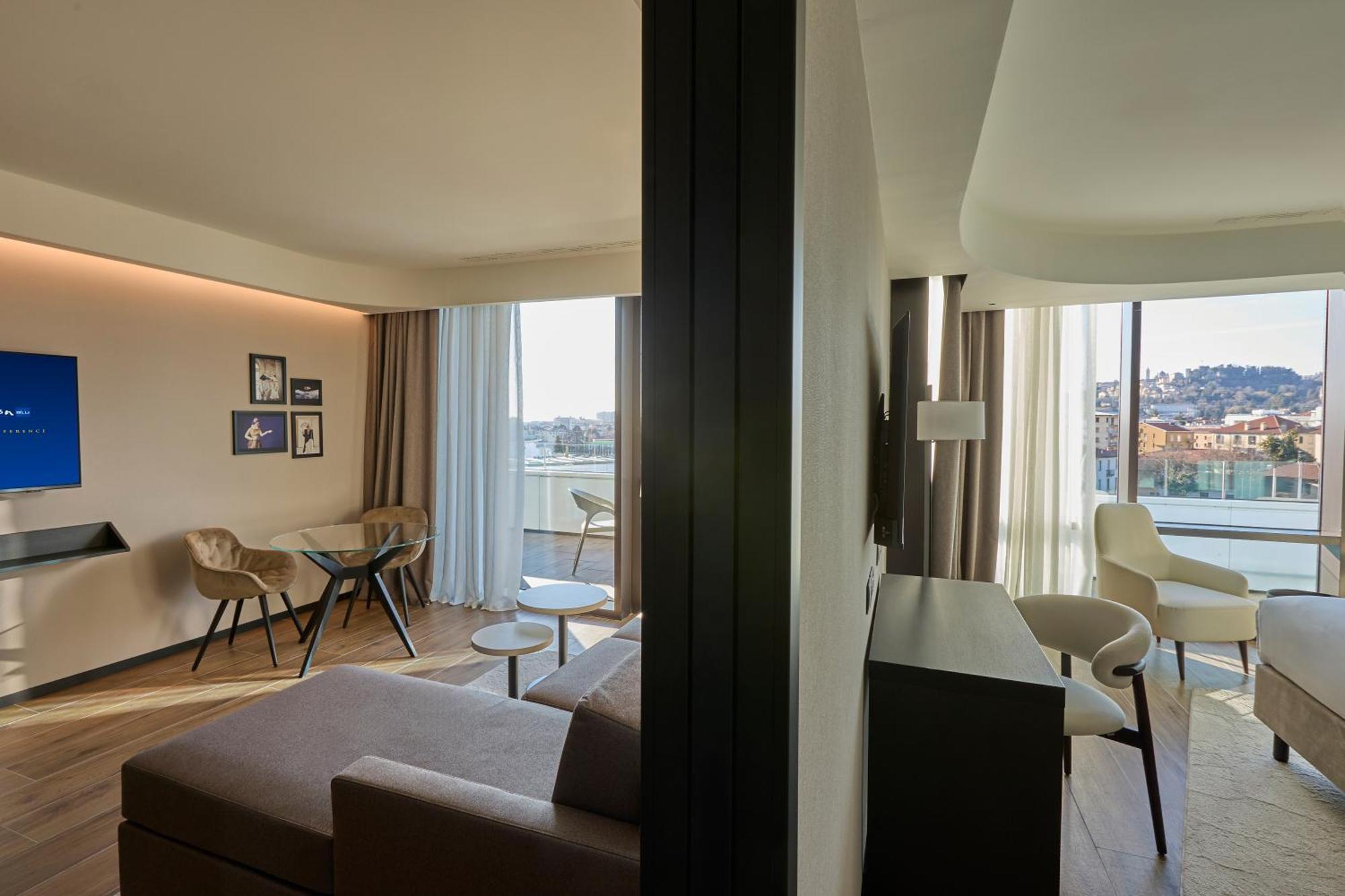 Radisson Blu Hotel, Bergamo Choruslife Bagian luar foto