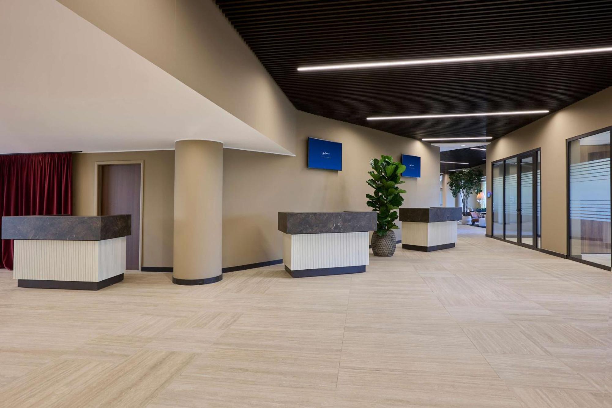 Radisson Blu Hotel, Bergamo Choruslife Bagian luar foto