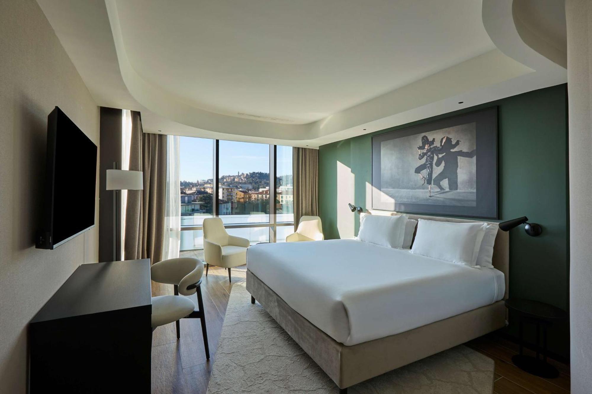 Radisson Blu Hotel, Bergamo Choruslife Bagian luar foto